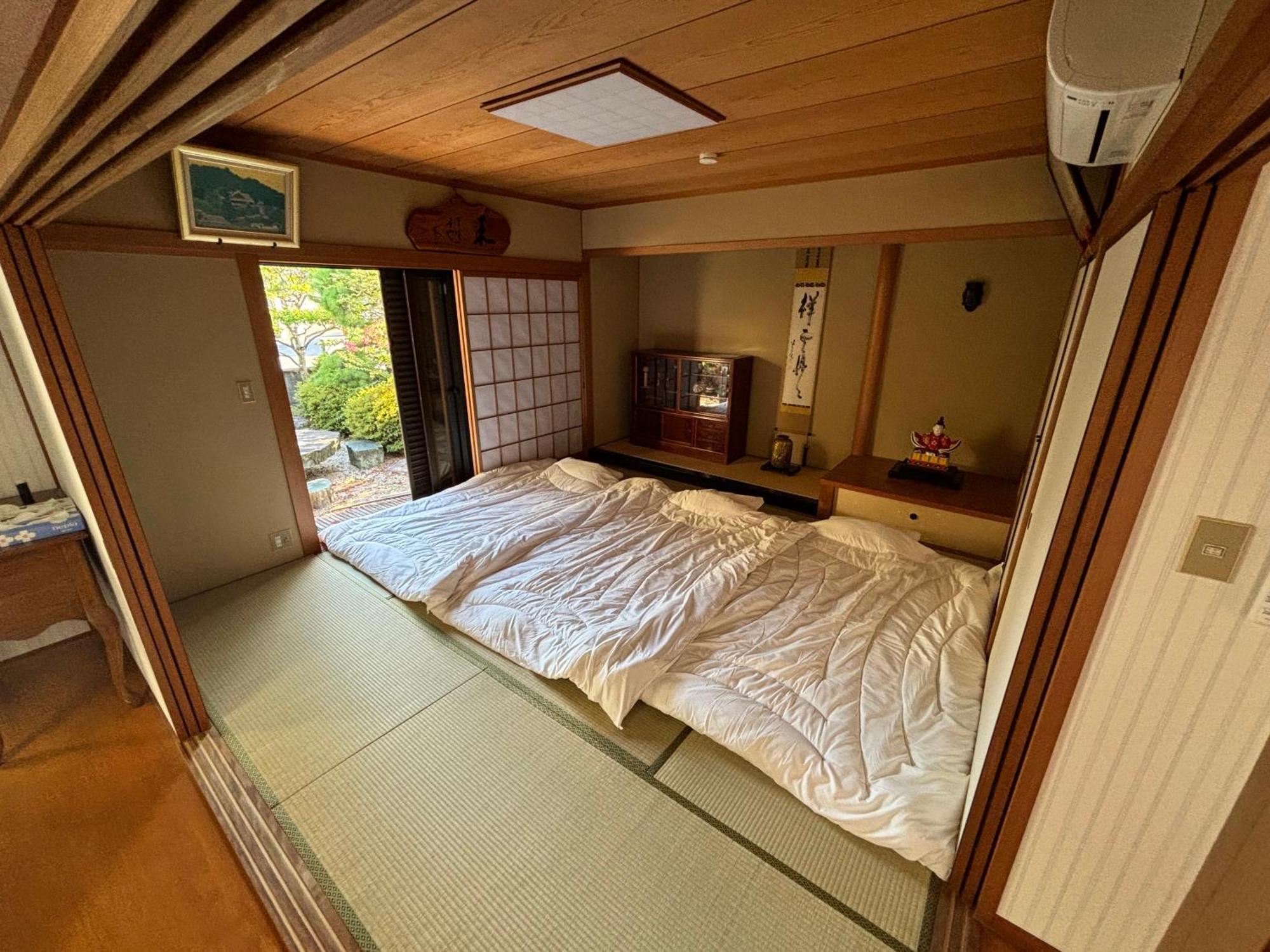 Nobu House 都会の喧騒から離れた隠れ家豪邸ステイ ヴィラ