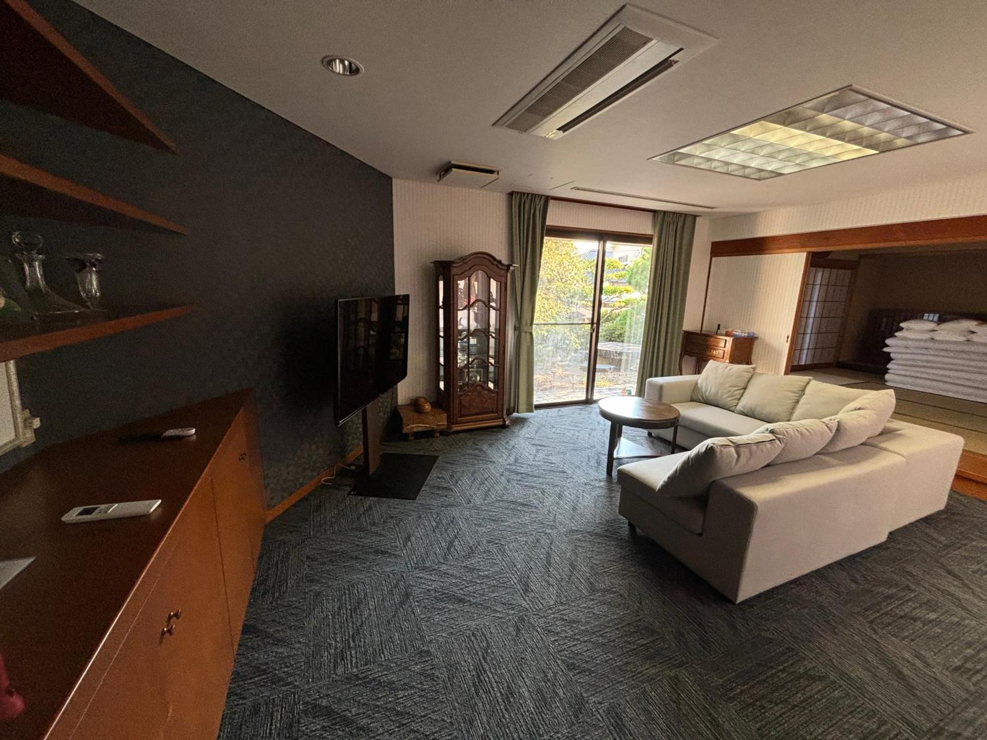 Nobu House 都会の喧騒から離れた隠れ家豪邸ステイ * 広島市